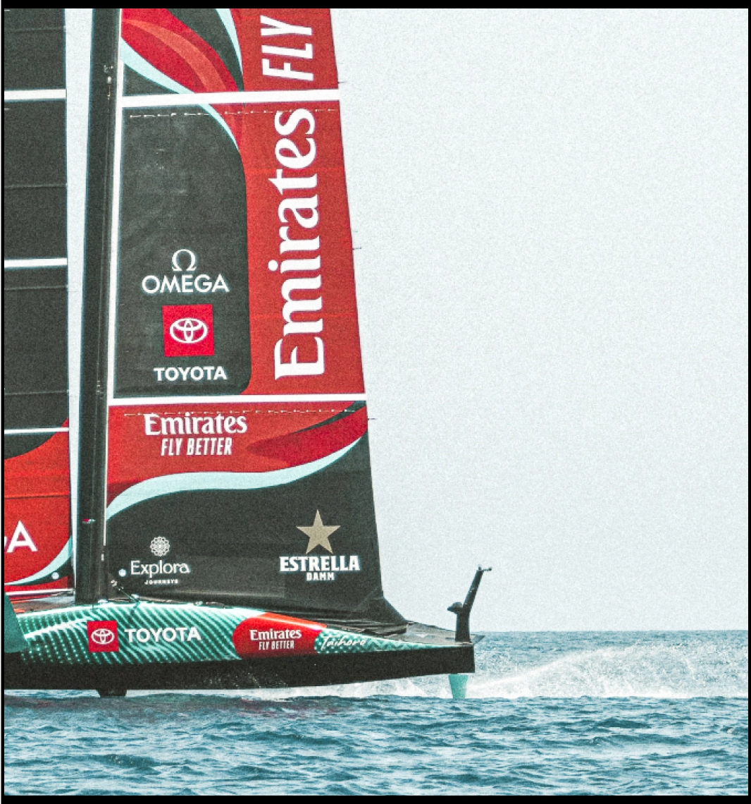 Isdin flag on a sailboat